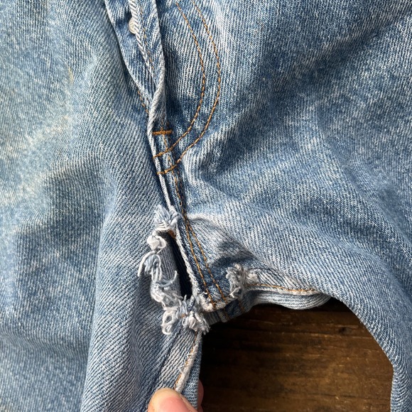 Vintage 501 Button Fly Levi’s Jeans | Size 34” | Straight Leg | - Picture 8 of 8